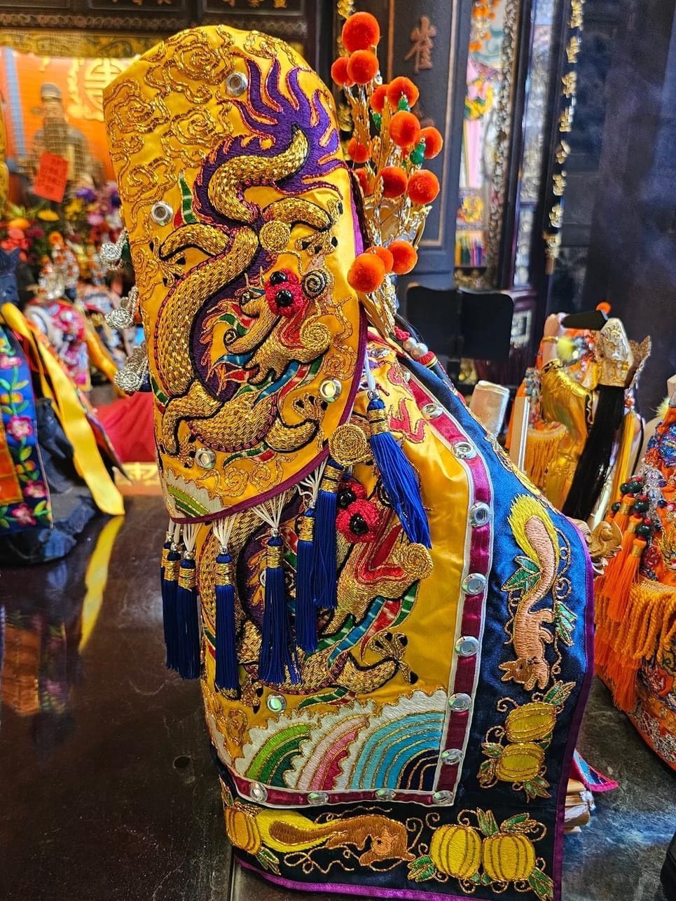 1尺7-半手工龍袍(黃底).jpg